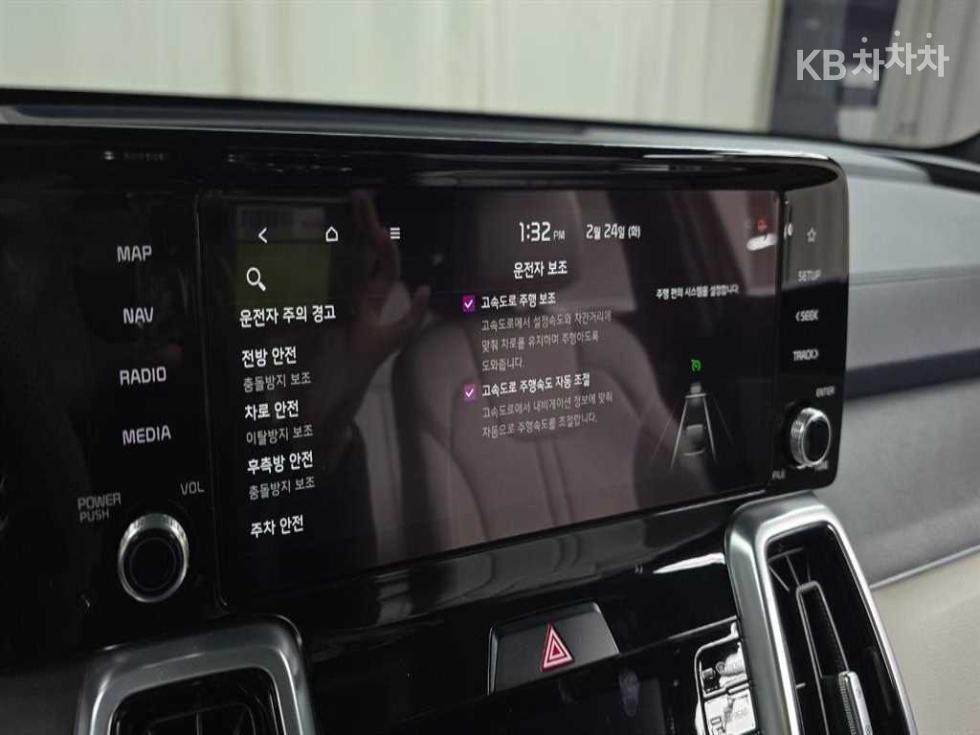 2021 - kia sorento
