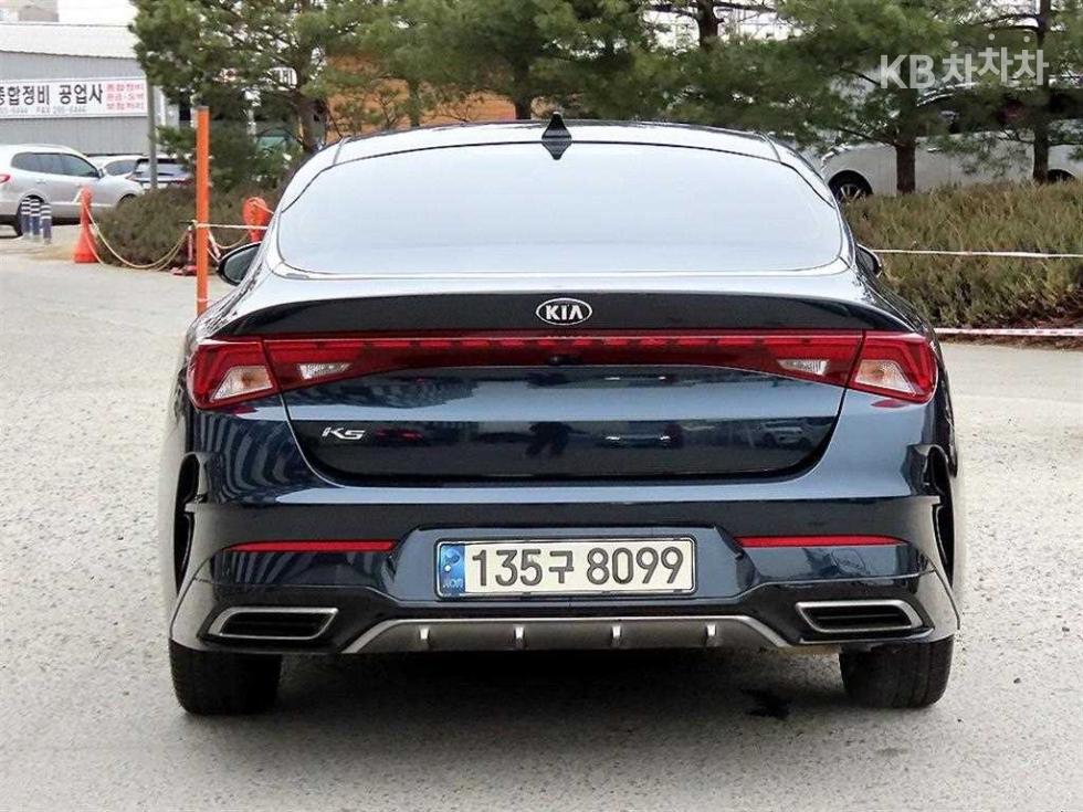 2021 - kia k5
