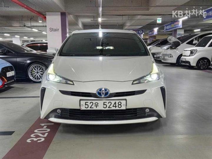 Toyota Prius 1.8 Base Type 3