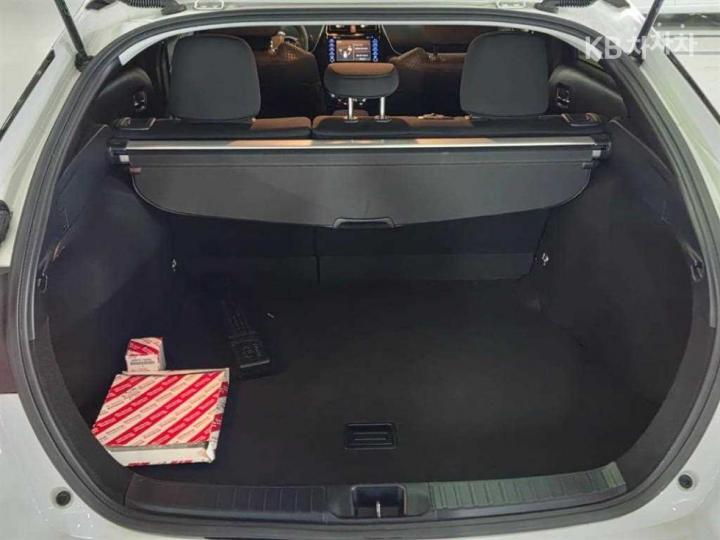 Toyota Prius 1.8 Base Type 7