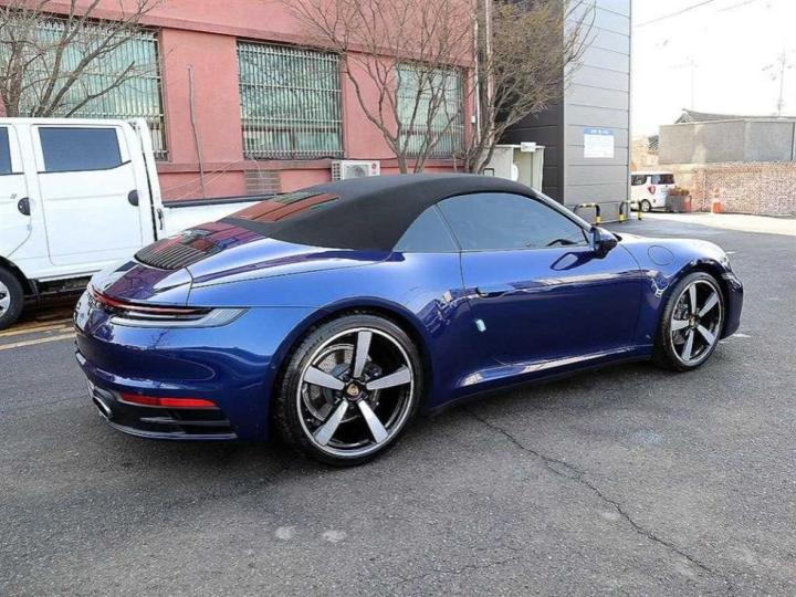 Porsche 911 — miniaturë 4