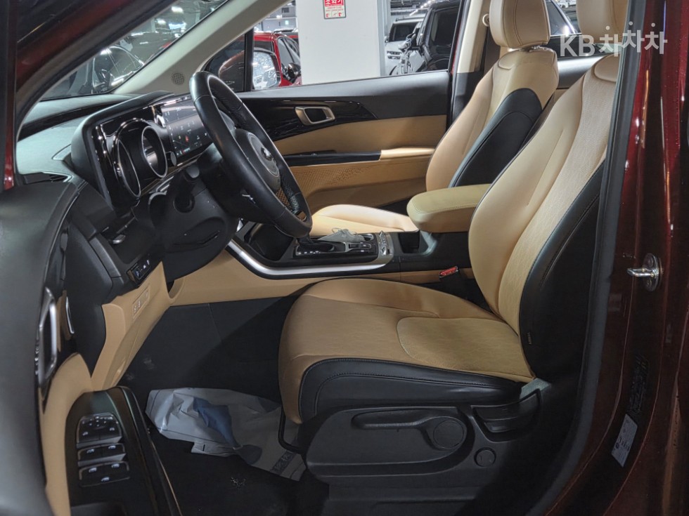 2021 - kia carnival