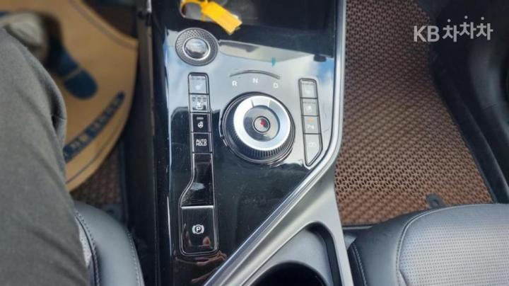 Kia Niro The 1.6 HEV Signature 9