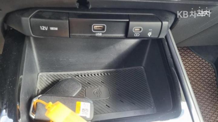 Kia Niro The 1.6 HEV Signature 10