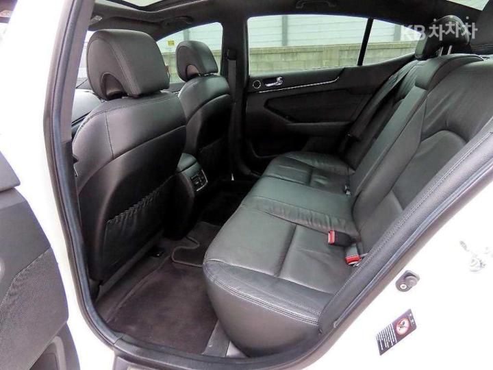 Kia K7 LPI VG270 Prestige Premium 7