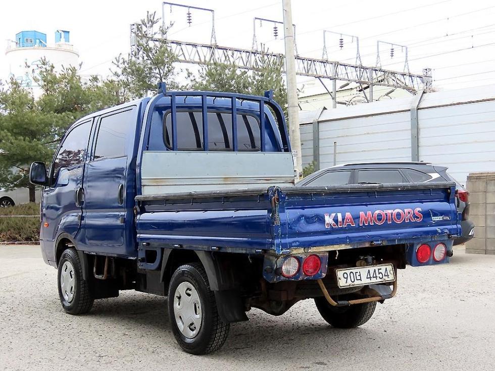 2013 - kia bongo iii