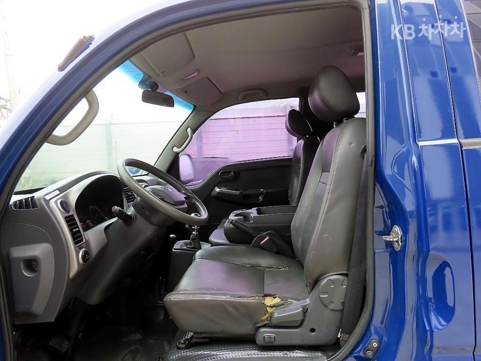 2013 - kia bongo iii