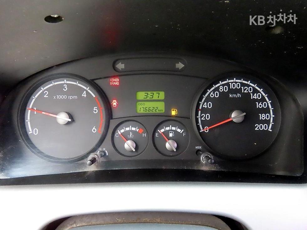 2013 - kia bongo iii