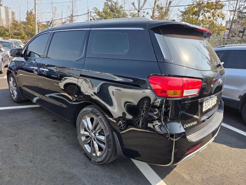 2017 - kia carnival