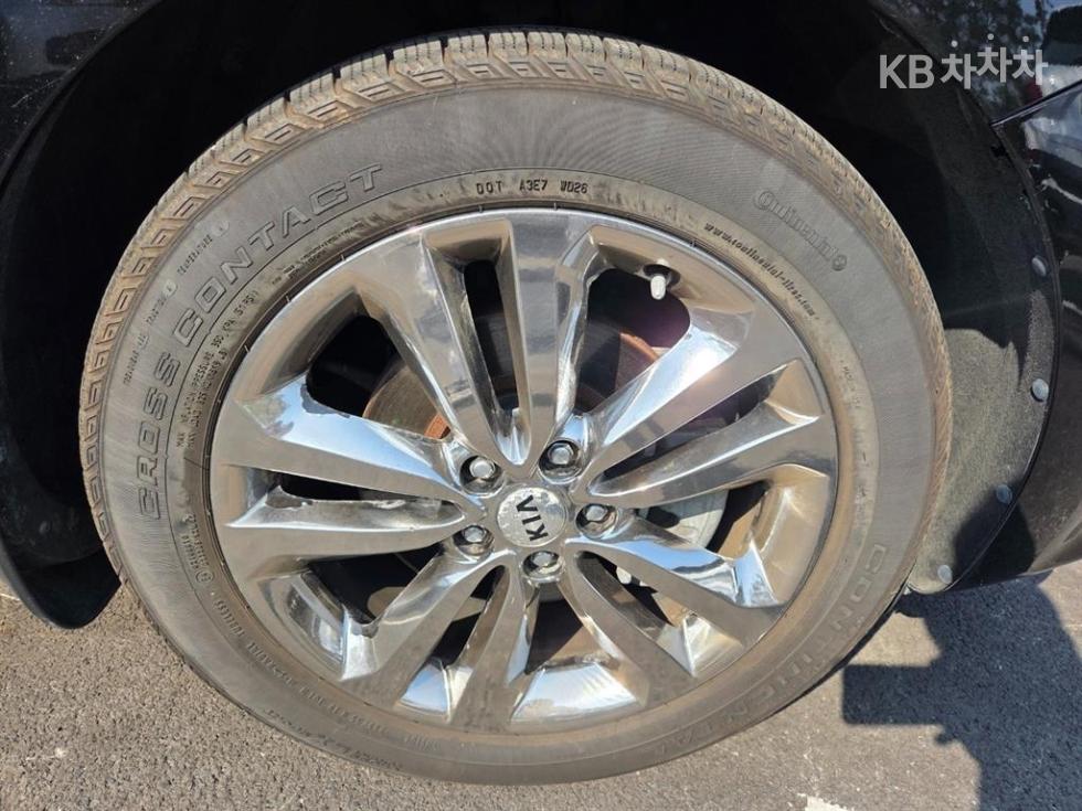 2017 - kia carnival