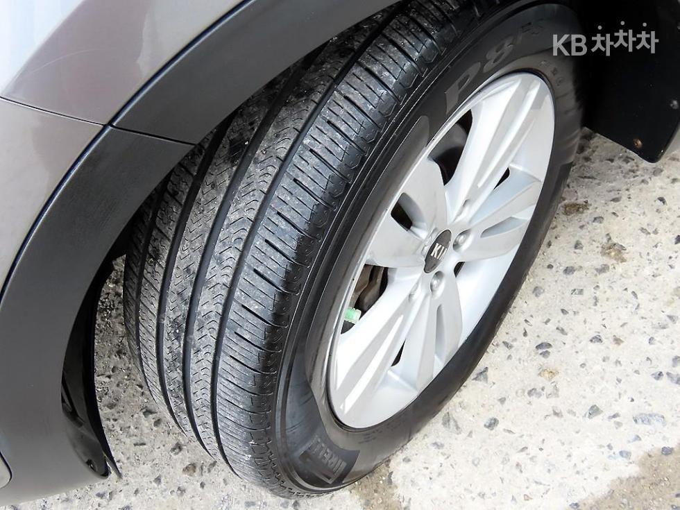 2016 - kia sportage