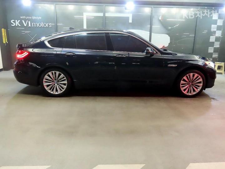 BMW Gran Turismo (GT) 30d xDrive Luxury F07 4
