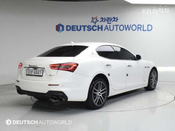 Maserati Ghibli New Diesel 3.0 GranSport 4