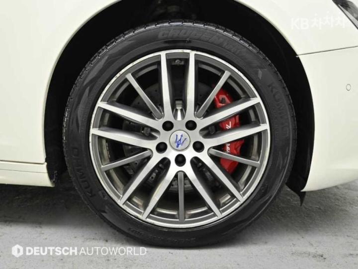 Maserati Ghibli New Diesel 3.0 GranSport 6