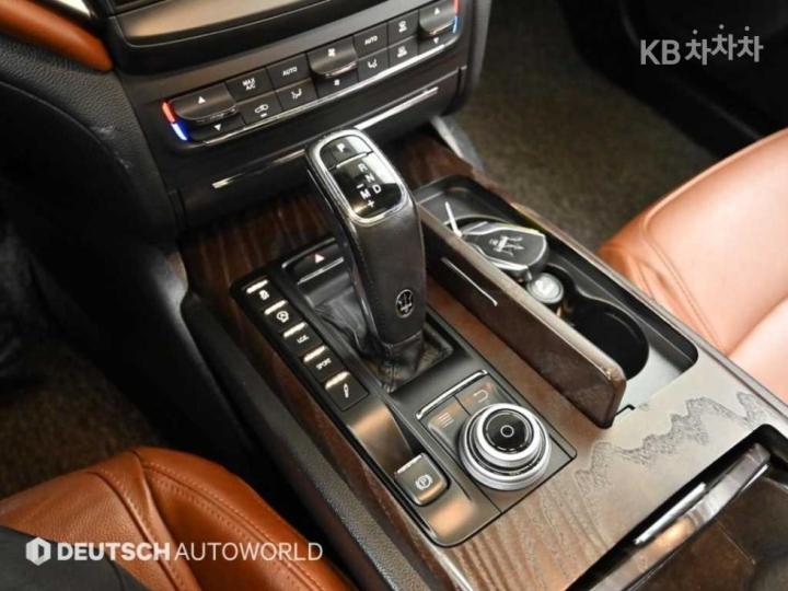 Maserati Ghibli New Diesel 3.0 GranSport 10