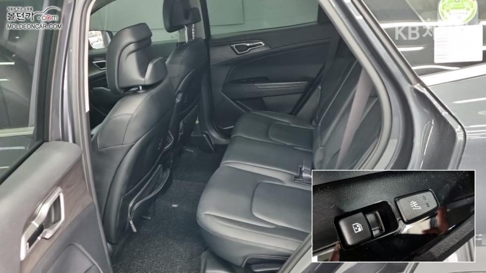 2022 - kia sportage