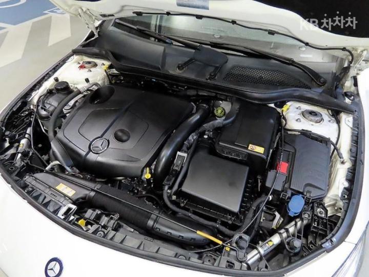 Mercedes-Benz CLA-Class CLA200 CDI C117 8