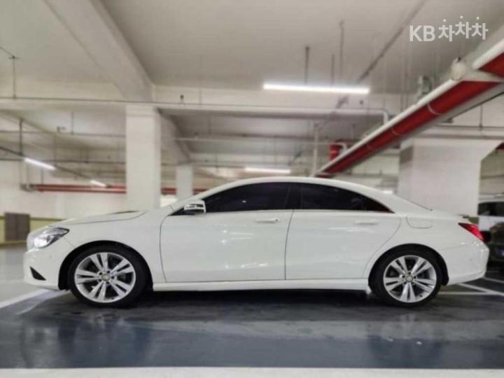 Mercedes-Benz CLA-Class CLA200 CDI C117 4