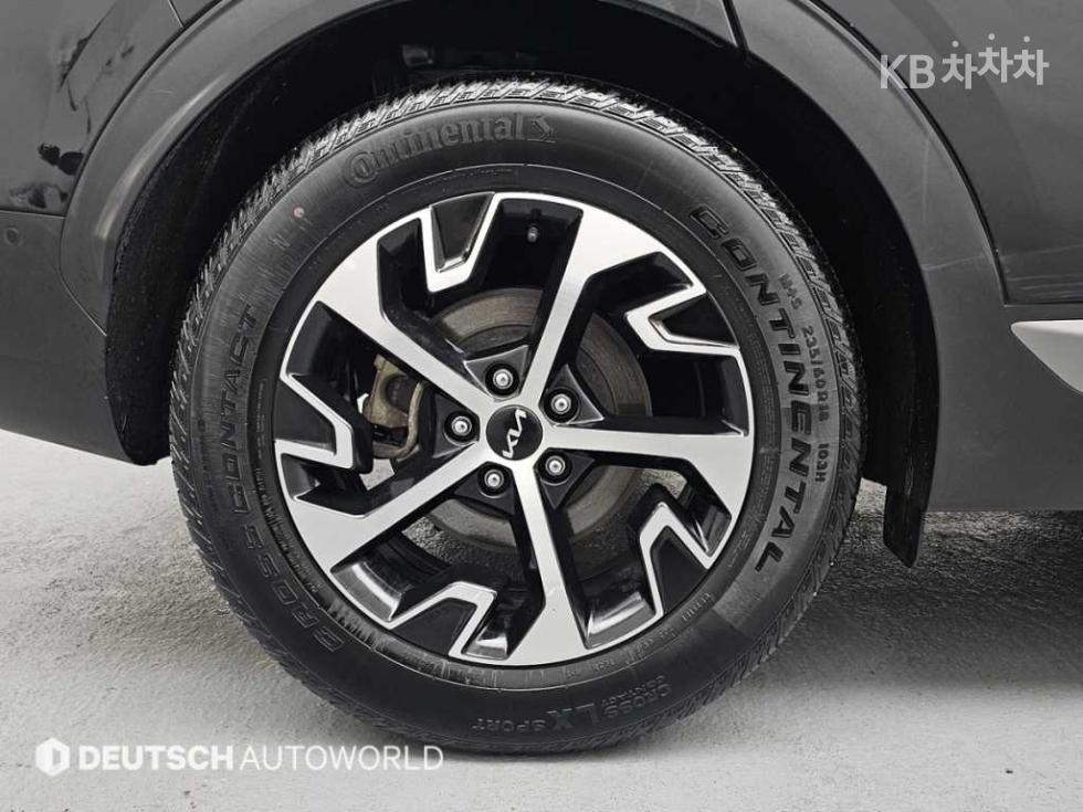 2023 - kia sportage