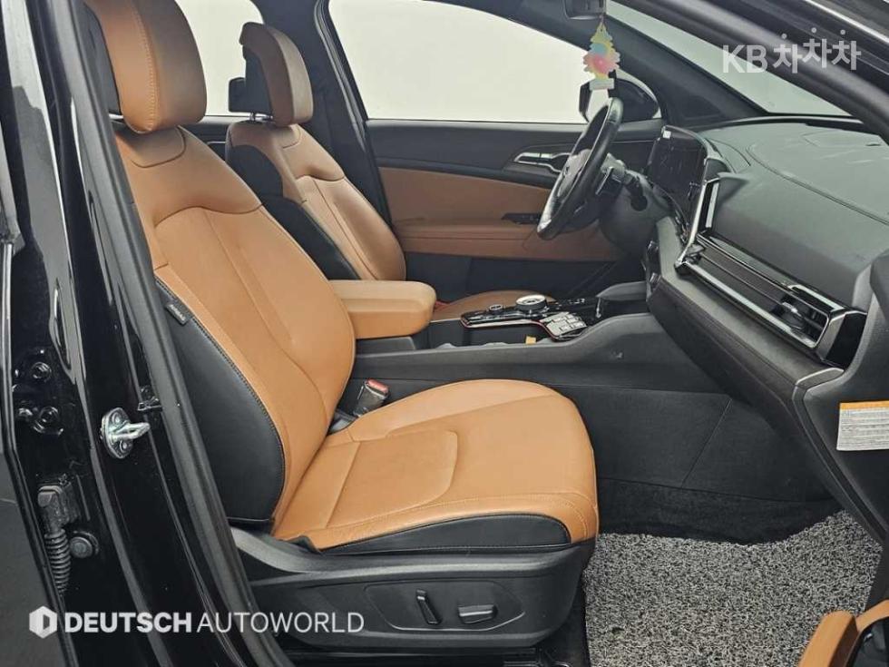 2023 - kia sportage