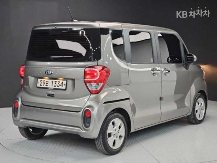 Kia Ray 1.0 Gasoline Luxury 5