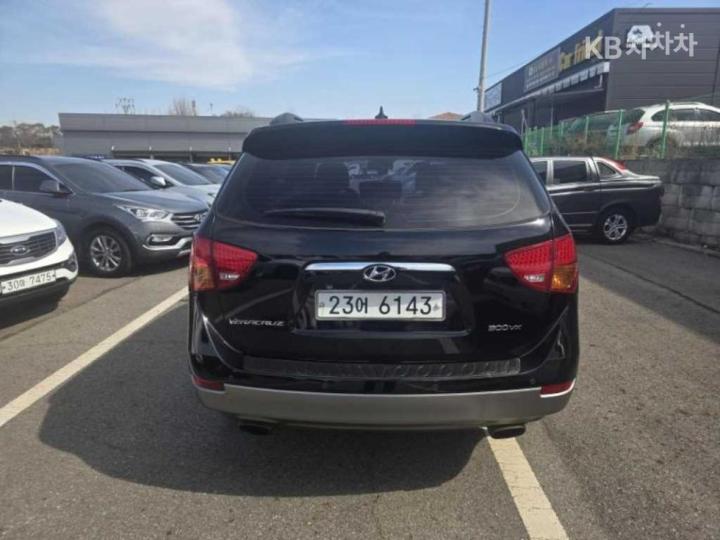 Hyundai Veracruz 2WD 300VX LUXURY 6