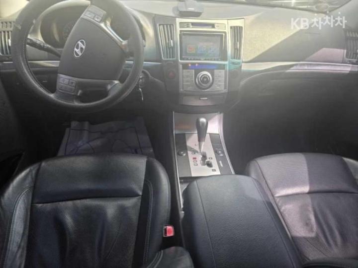 Hyundai Veracruz 2WD 300VX LUXURY 8