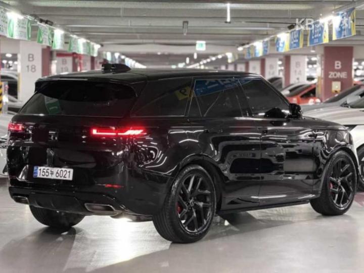 Land Rover Range Rover Sport L461 P360 SE Dynamic 3