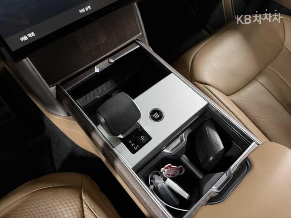 Land Rover Range Rover — miniaturë 12