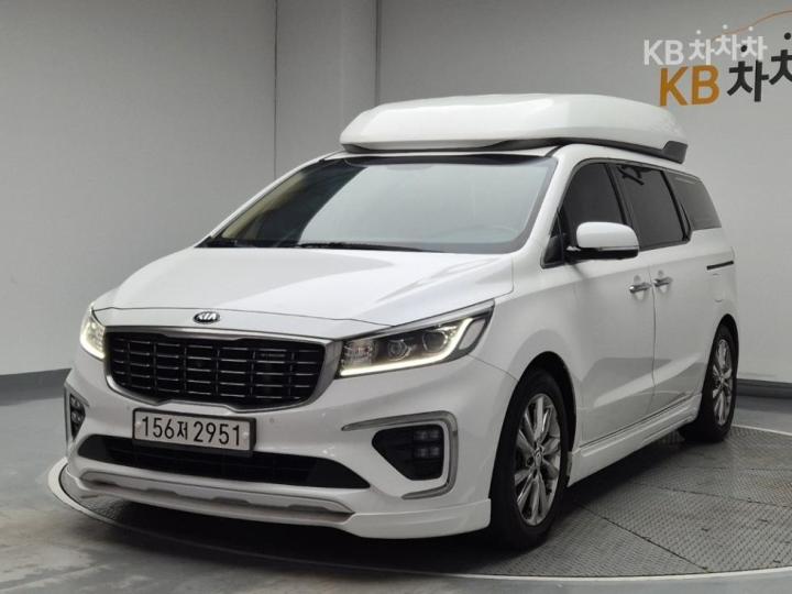 Kia Carnival High Limousine 2.2 Diesel VIP