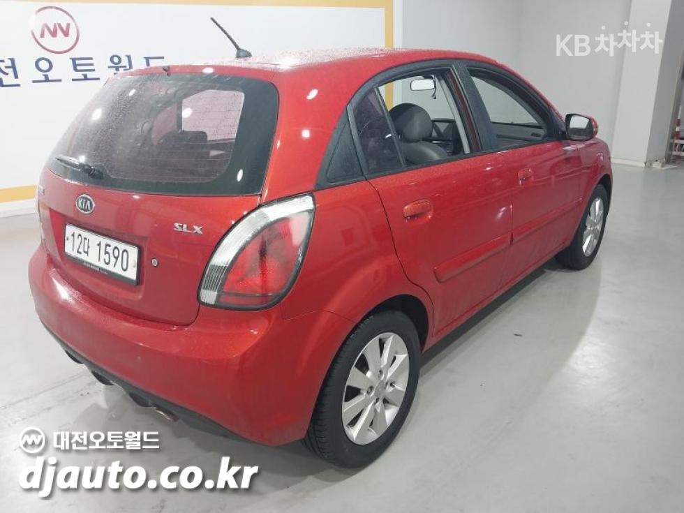 2011 - kia pride