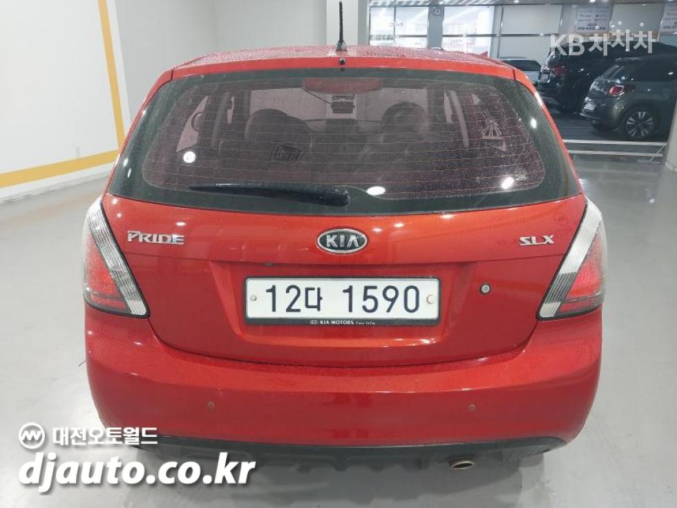 2011 - kia pride