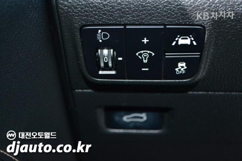 2021 - kia k5