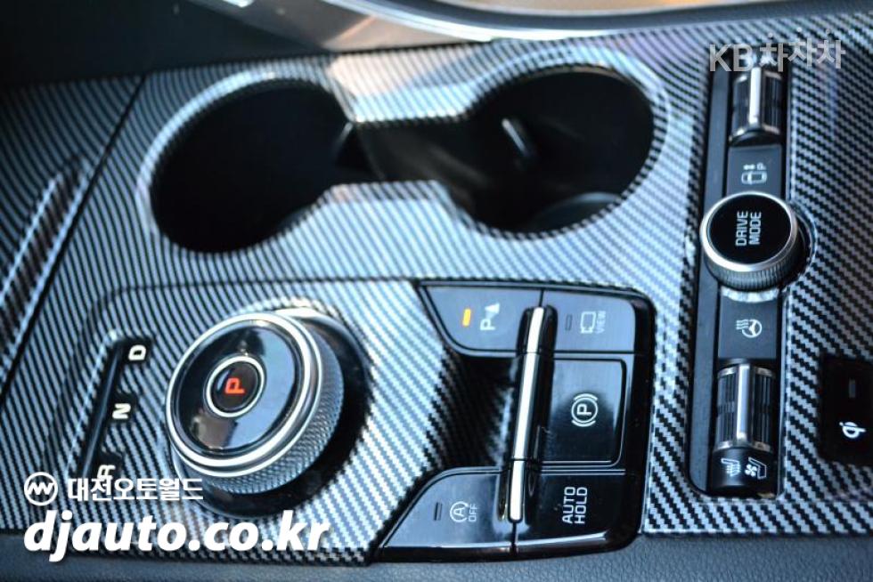 2021 - kia k5