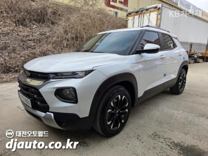 Chevrolet Trailblazer 1.35 Gasoline 2WD Premier 2