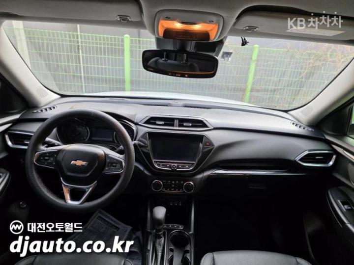 Chevrolet Trailblazer 1.35 Gasoline 2WD Premier 5