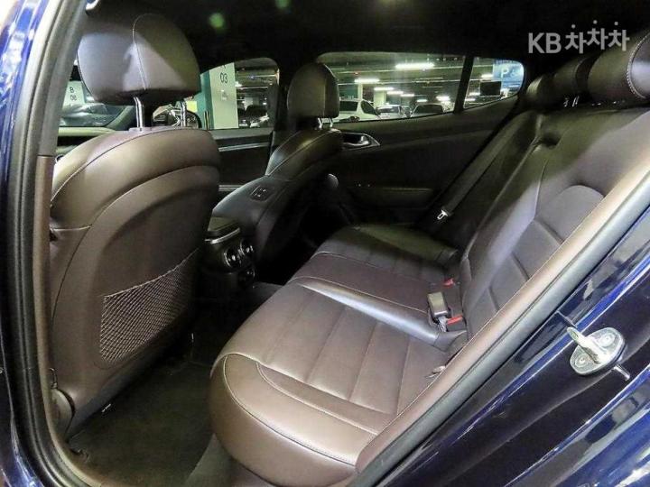 Kia Stinger 3.3 Turbo 4WD GT 8