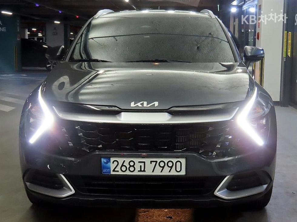 2022 - kia sportage