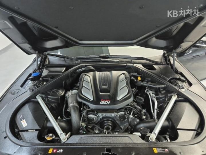 Genesis EQ900 3.3 T-GDI AWD Luxury 6