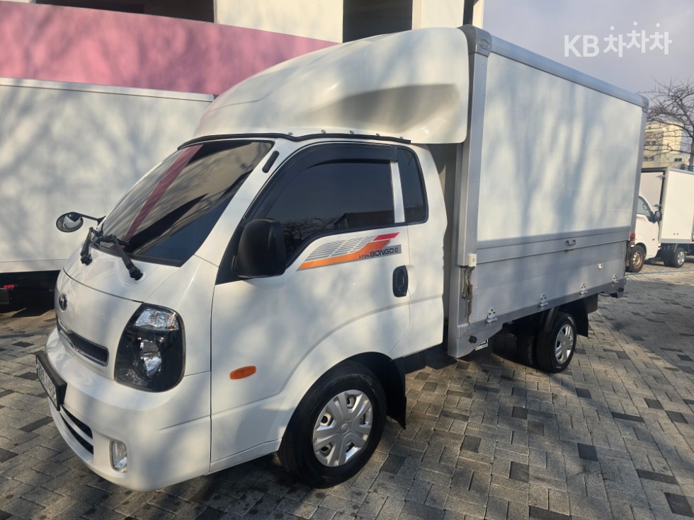 2018 - kia bongo iii