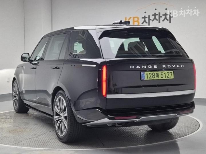 Land Rover Range Rover L460 P530 Autobiography LWB 3