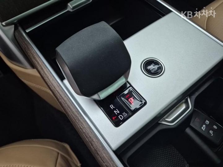 Land Rover Range Rover L460 P530 Autobiography LWB 9