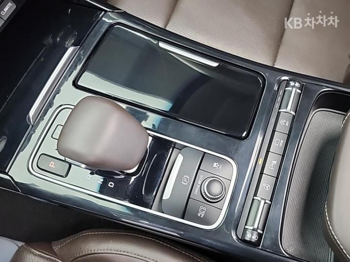 Kia Stinger 2.0 Turbo 2WD Platinum 9