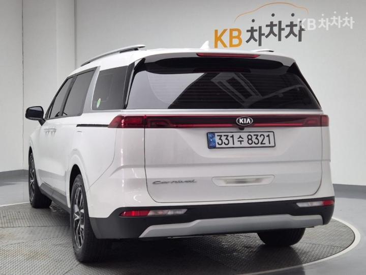 Kia Carnival D2.2 Prestige 3