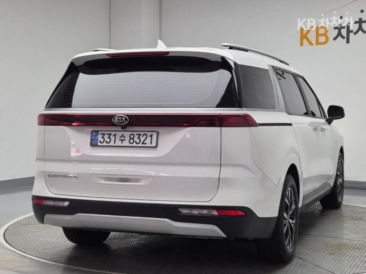 Kia Carnival D2.2 Prestige 4
