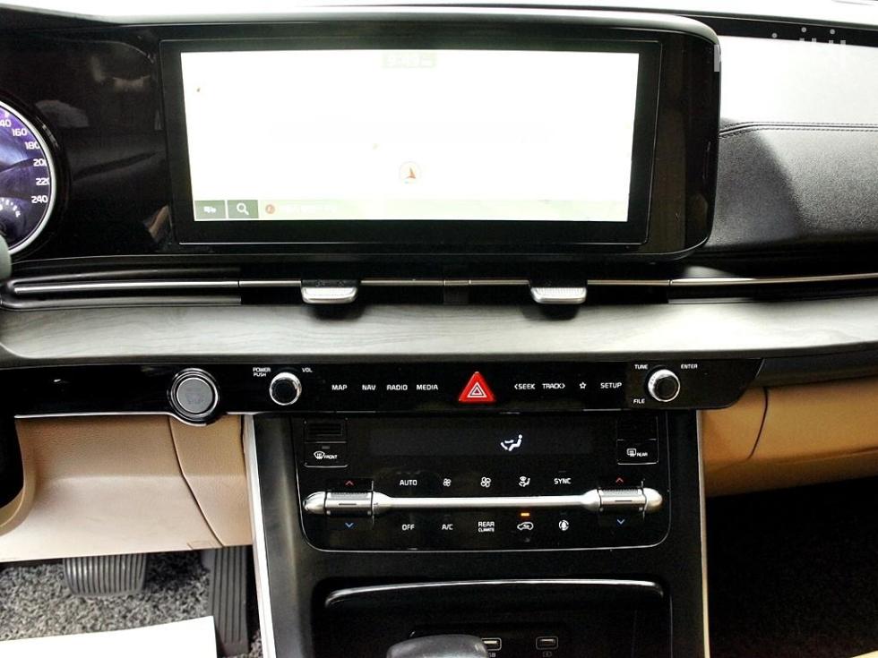 2021 - kia carnival