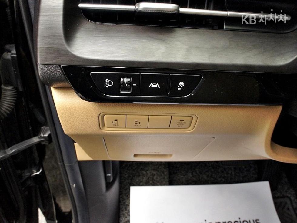 2021 - kia carnival