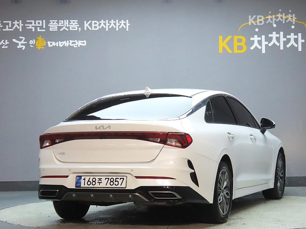 2023 - kia k5