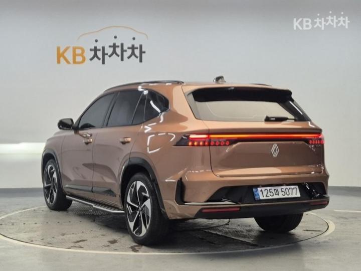 Renault Koleos E-Tech Hybrid Esprit Alpine 3