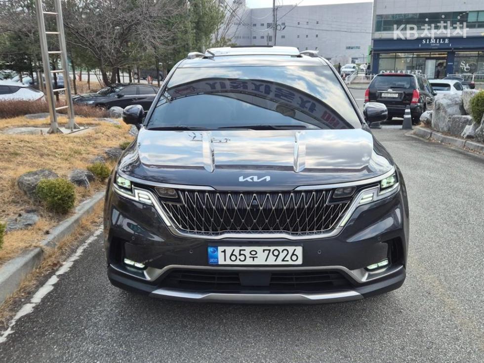 2023 - kia carnival